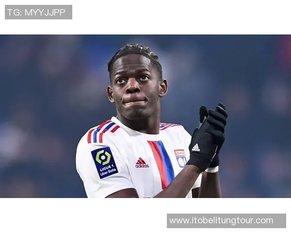 鲁本迪亚斯：从青涩新星到足坛顶尖后卫的华丽蜕变